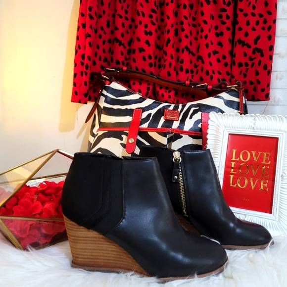 dr scholl's patch booties